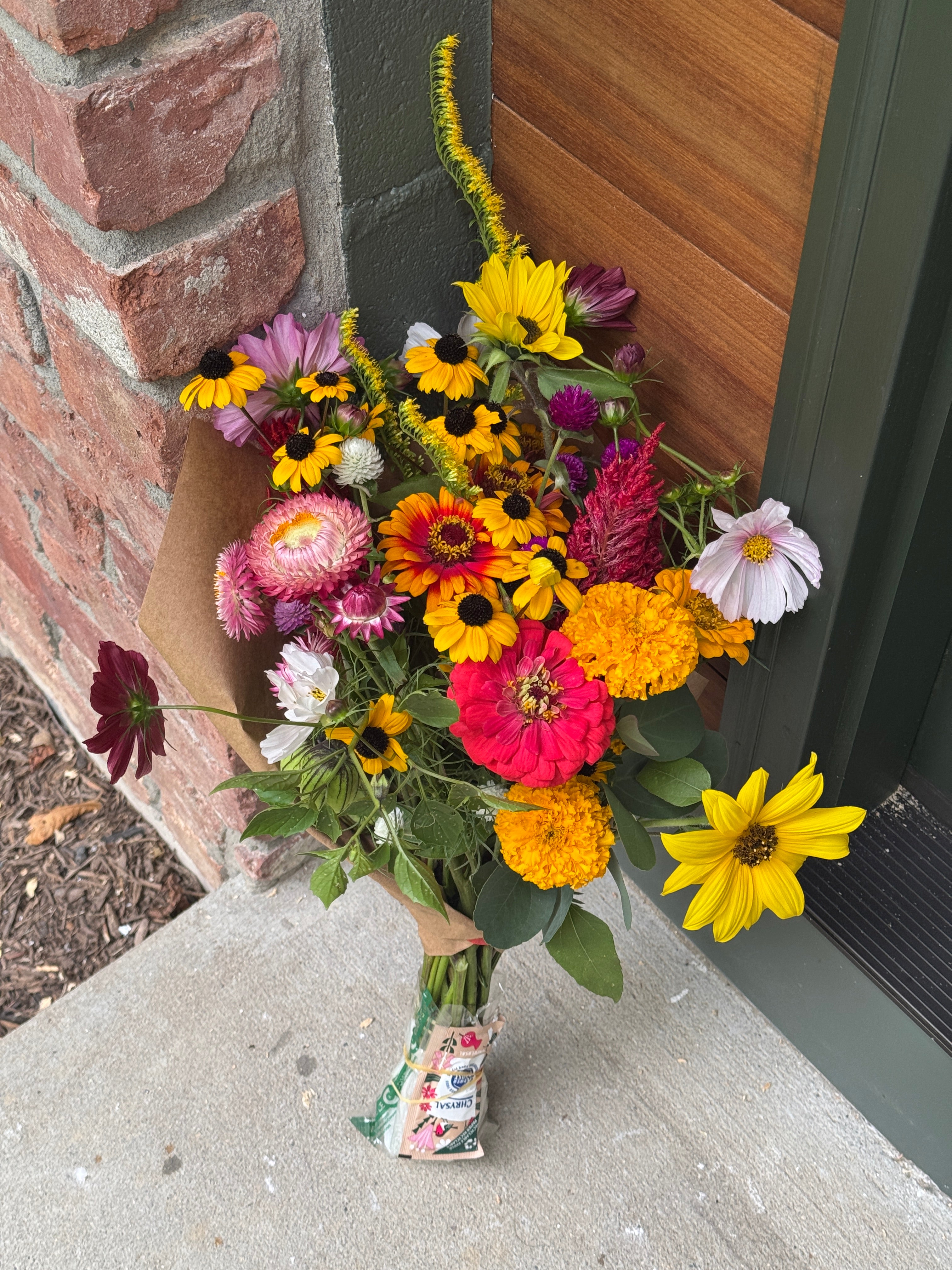 Hudson Valley Flower CSA Delivery | Wing Ming Farm